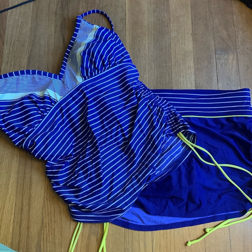 Athleta swim suit